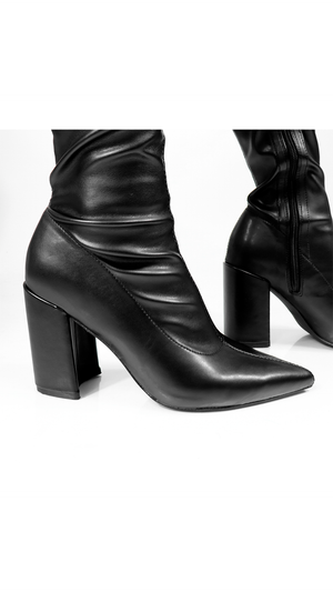 Bota negra katana