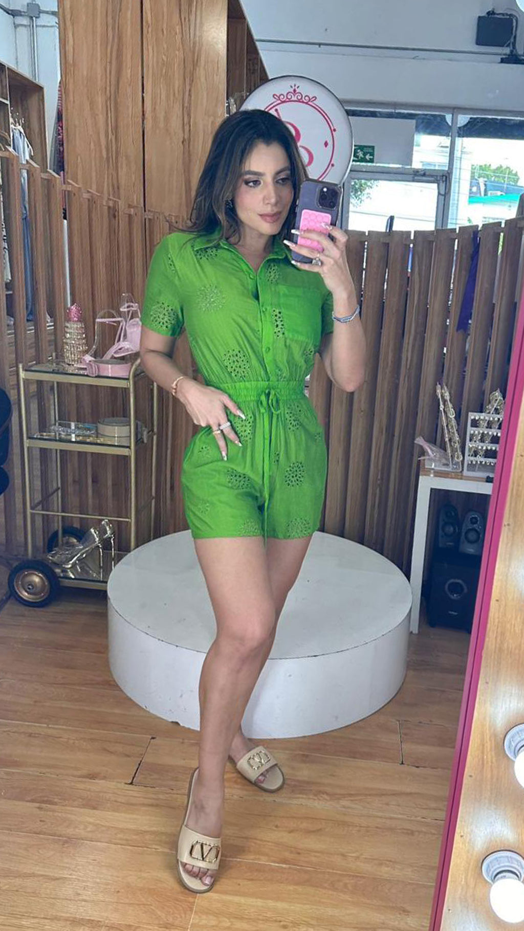 Romper verde detalle crochet