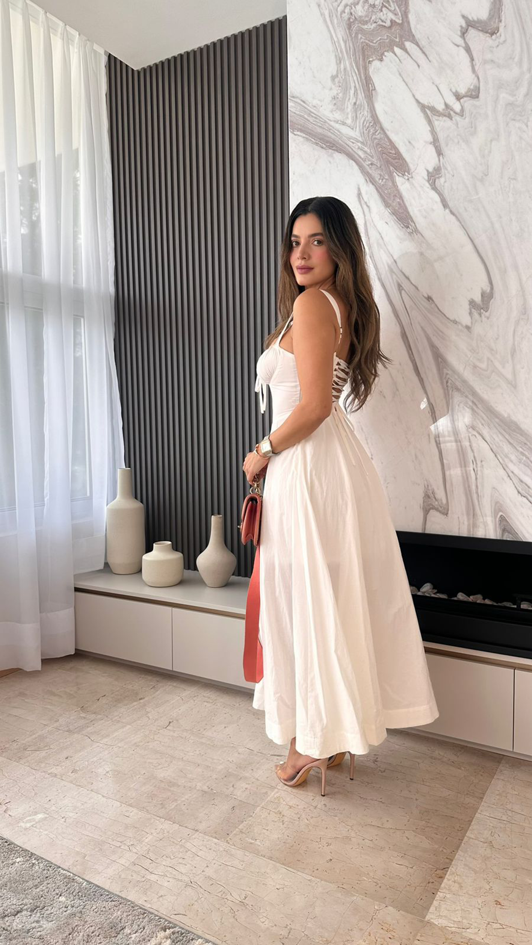 Vestido midi blanco con corse