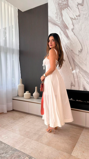 Vestido midi blanco con corse
